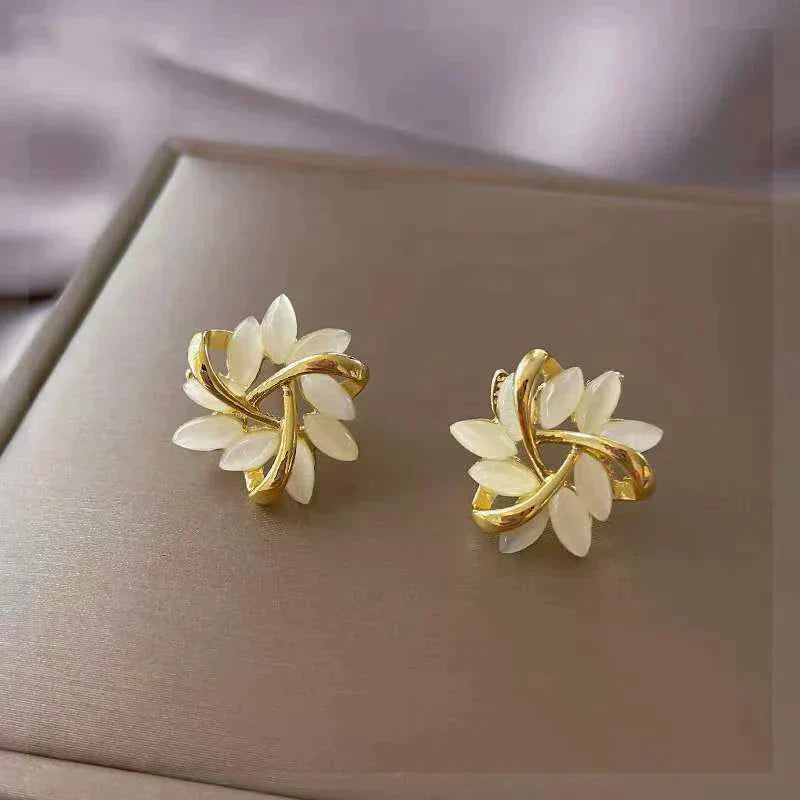 ラグジュアリー オパールピアス