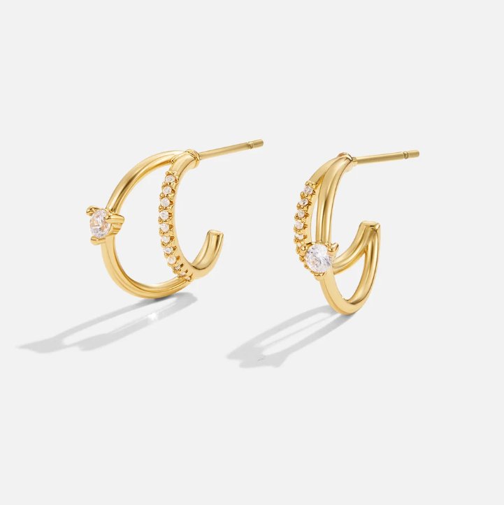クリスタル ピアス