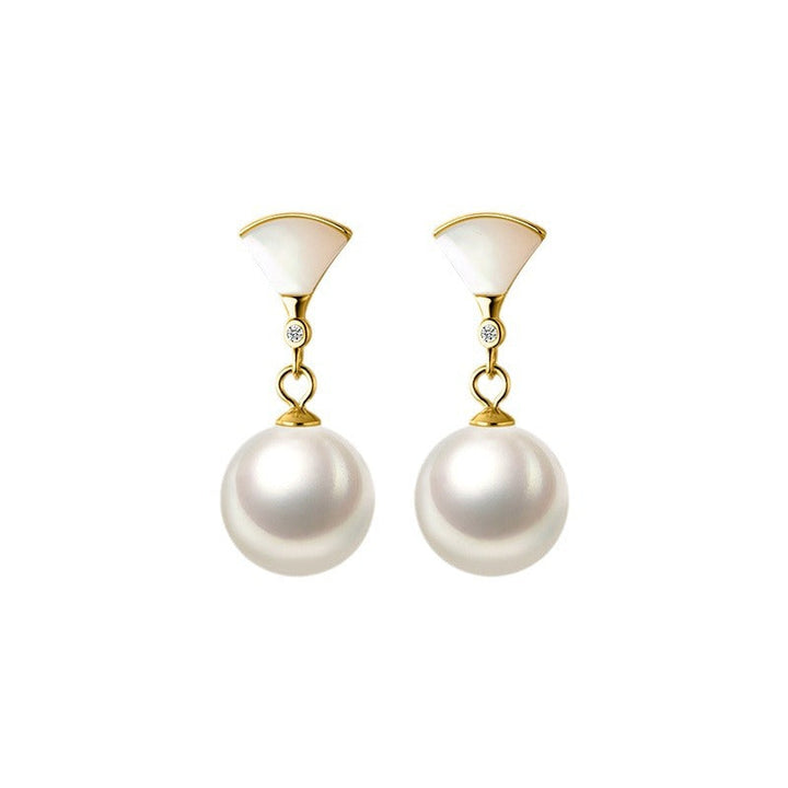 Lyca - Chic Golden Pearl Earrings