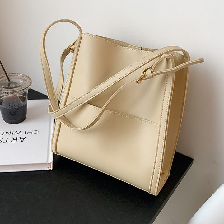 Charme Royal Handbag