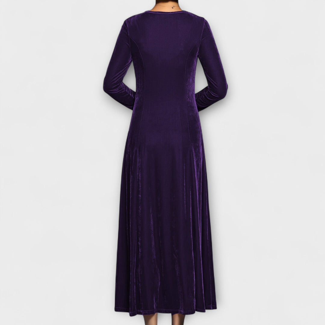 April | Soft velvet dress