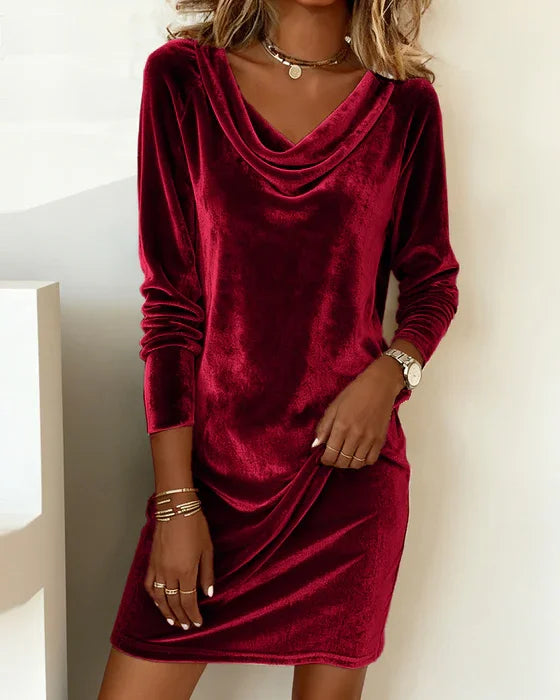 Frosina | Loose-fitting velvet dress