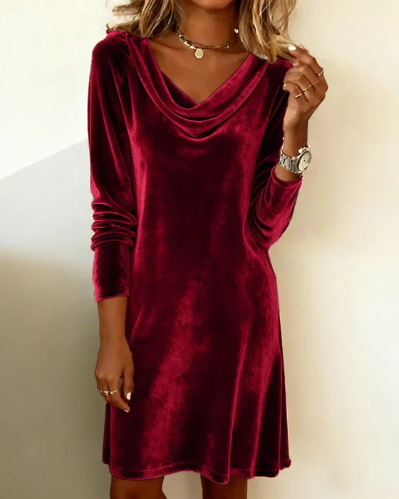 Frosina | Loose-fitting velvet dress