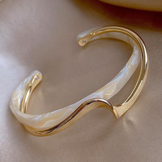 Almie - Twist Cuff Bracelet